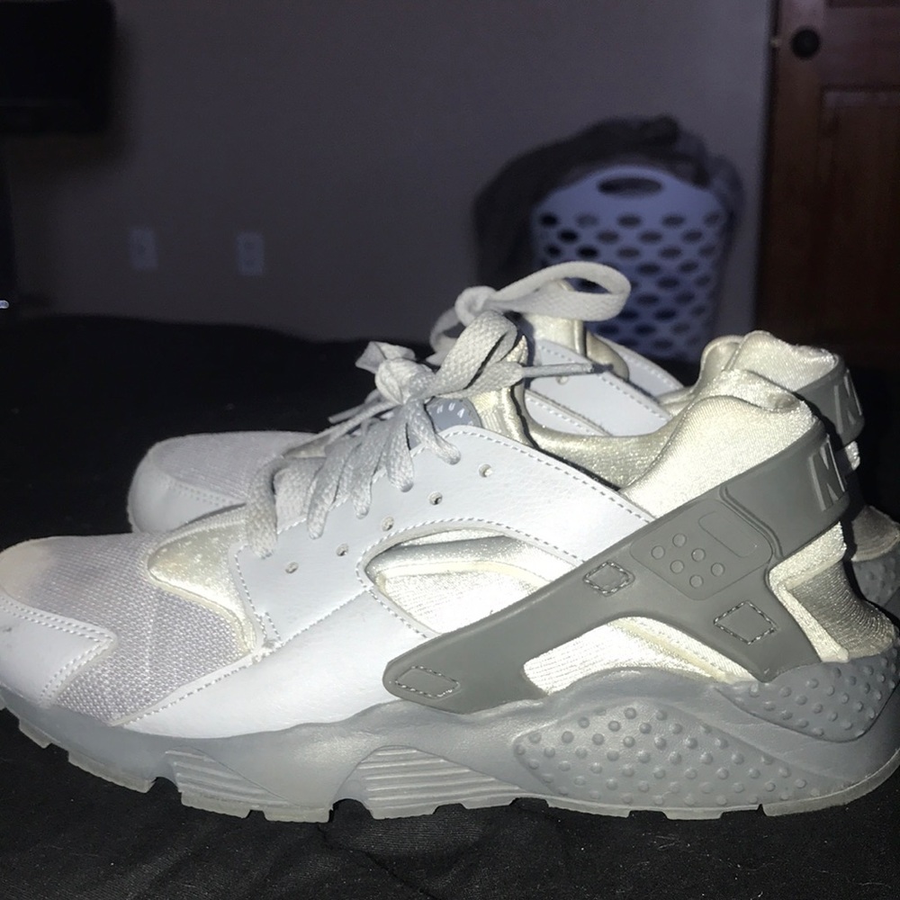 Nike Gray Huaraches